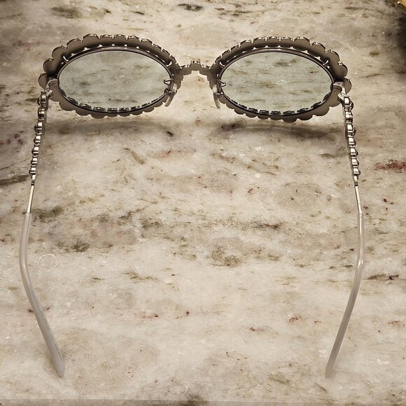 RARE GUCCI HOLLYWOOD FOREVER OVERSIZED OVAL EMBELLISHED CRYSTAL SUNGLASSES main image 6